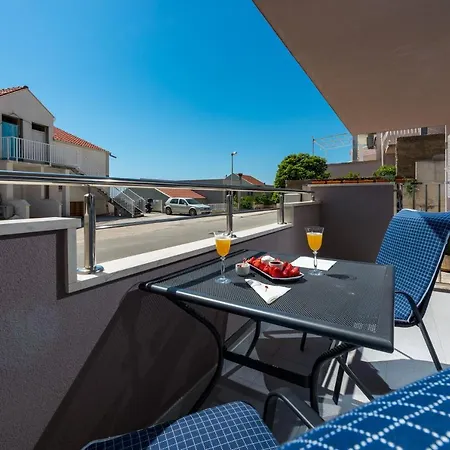 Tonka דירה קאבטאט