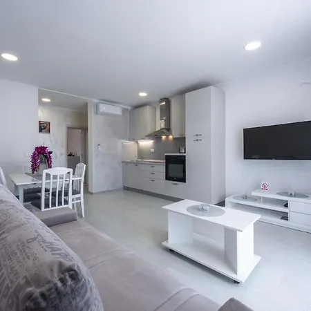 Tonka Apartamento Cavtat